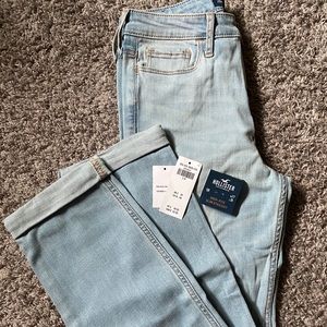Hollister High Rise Slim Straight